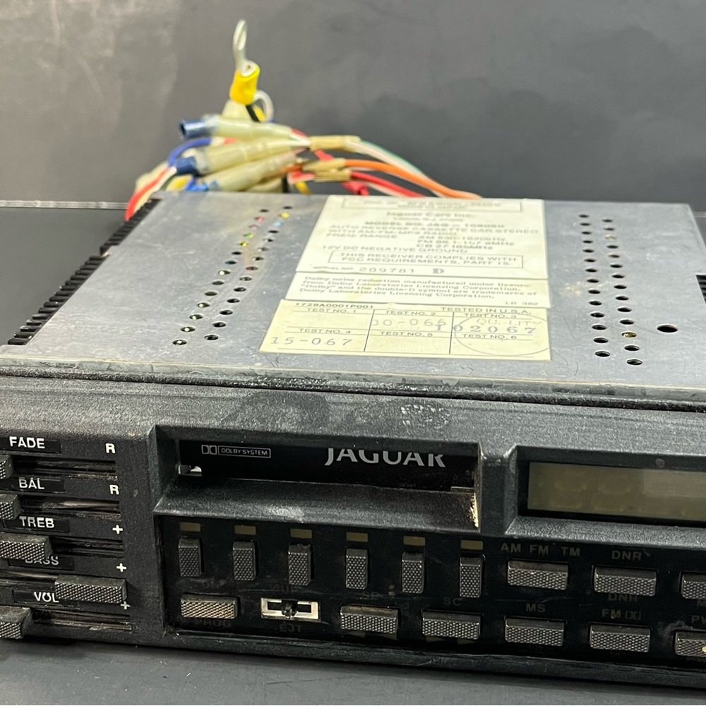 Jaguar Car Stereo System MODEL JAG 106050